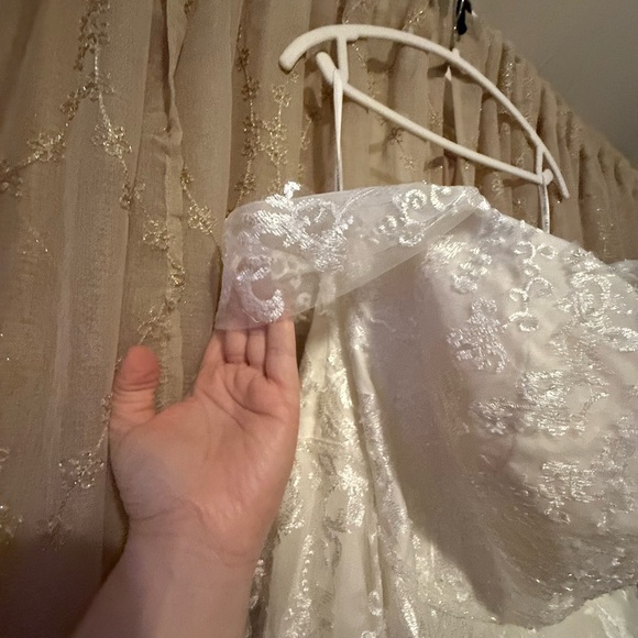 Oleg Cassini Plus size ivory Wedding Dress - only tried on once. Style 8CWG954 - Picture 13 of 16